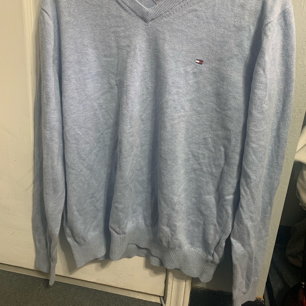 Tommy sweater